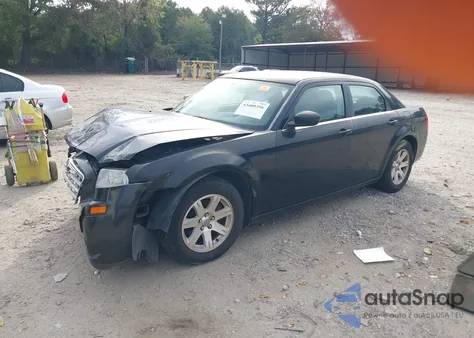 2007 Chrysler 300 z USA, uszkodzony, nr VIN 2C3KA43R77H806807